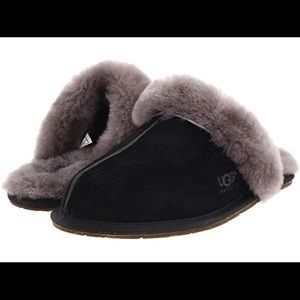 New UGG Scuffette II Slippers Black 7